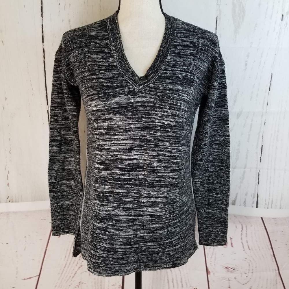 Ellen Tracy V-Neck Sweater Sz S Black Gray